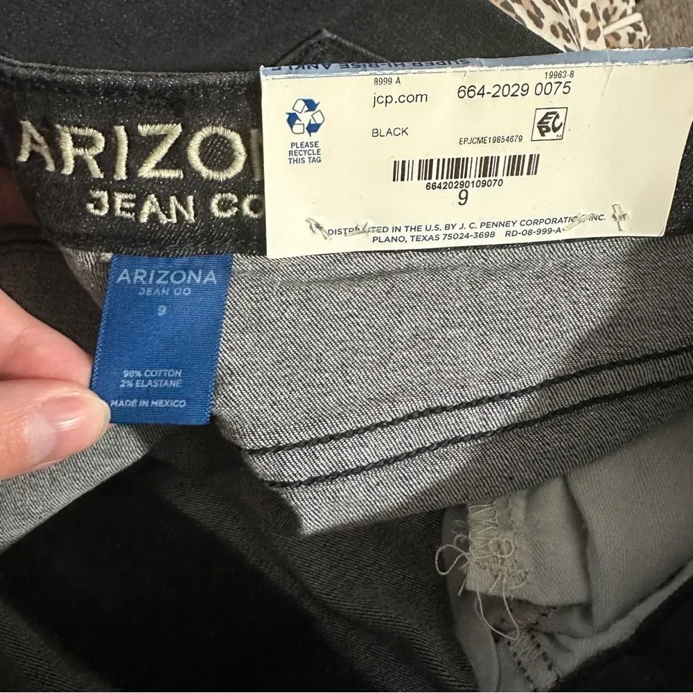 Arizona Jean Co Faded Black Super High Rise Denim Jeans NWT Juniors Size 9